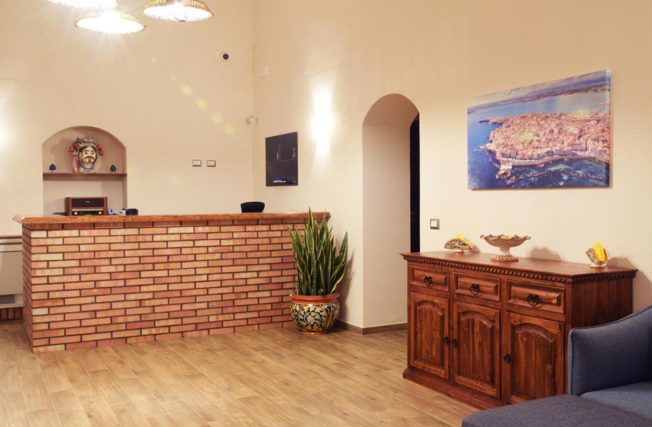 Antico Casale Benali Bed & Breakfast Syracuse Exterior photo